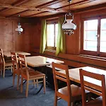 Ski- Und Berghaus Obergmeind * Tschappina