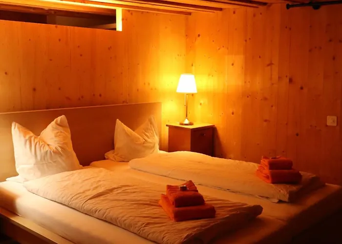 Ski- Und Berghaus Obergmeind * Tschappina