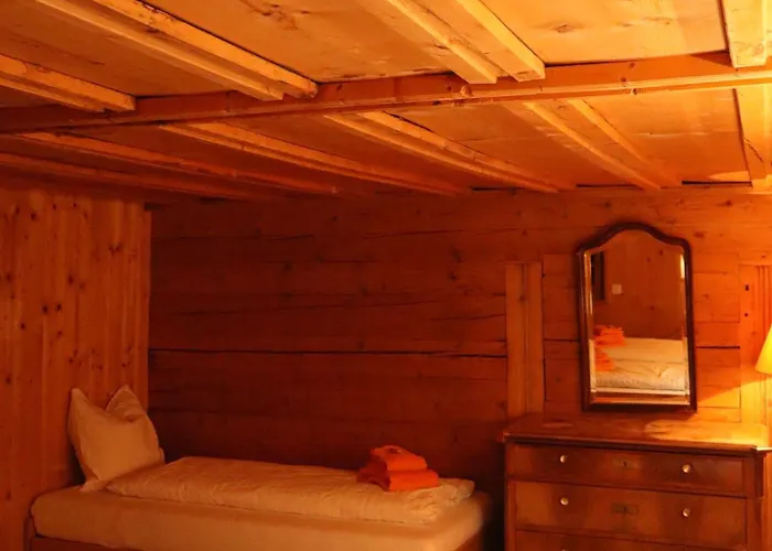 Ski- Und Berghaus Obergmeind