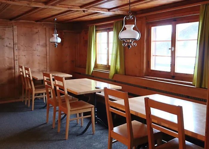 Ski- Und Berghaus Obergmeind * Tschappina